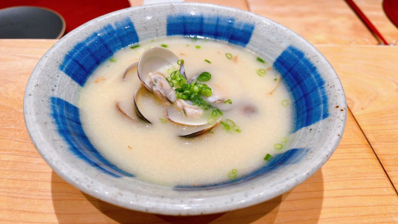 日本：蛤蠣味噌湯(圖／窩廚房提供）