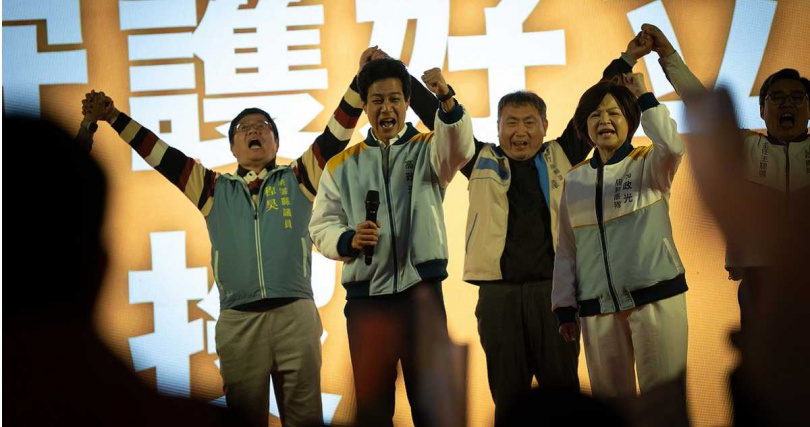 薛仕凌飾演的高政光被罷免。(圖/CATCHPLAY+、公視、大慕可可)