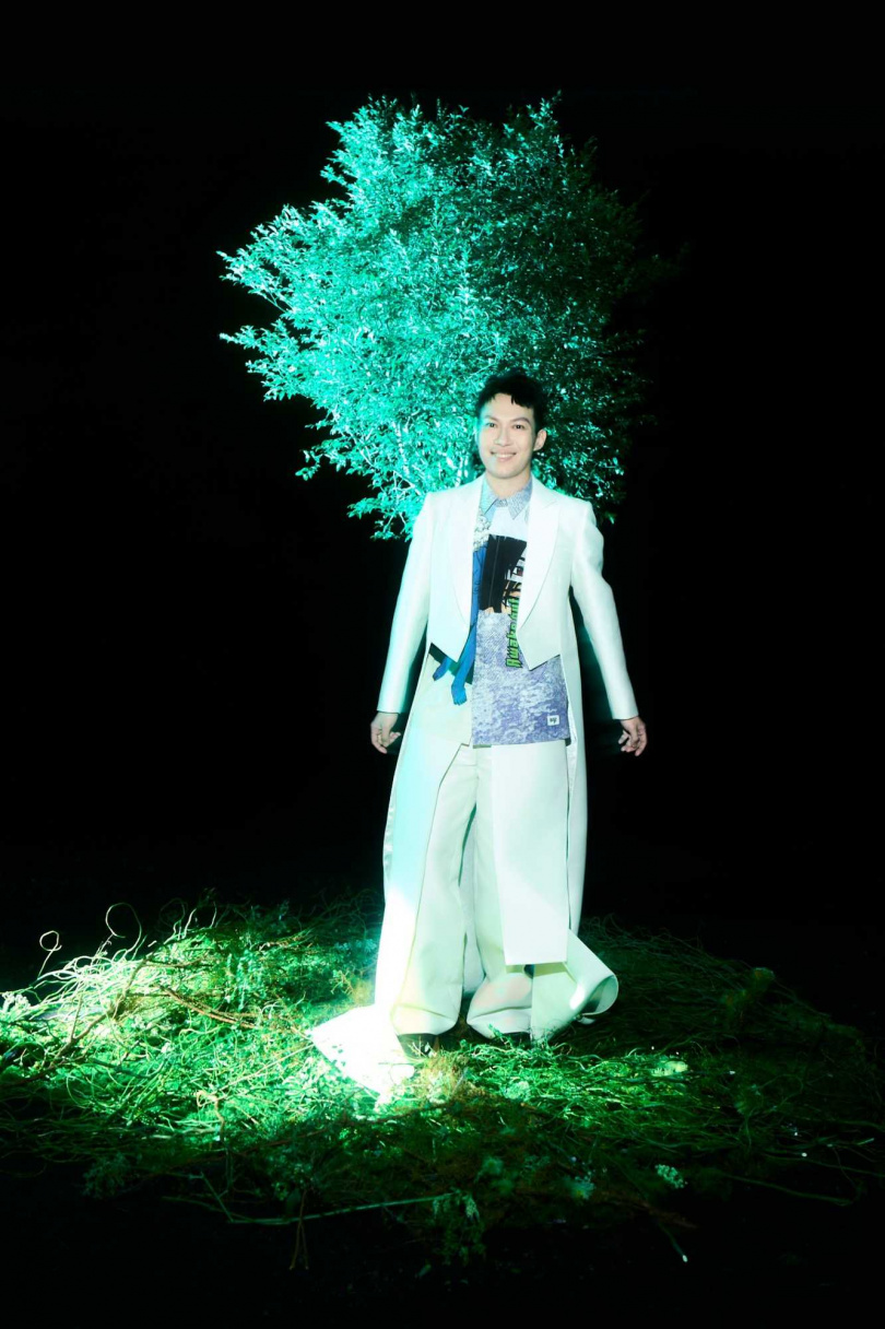 蘇打綠阿龔花了800萬租一台鋼琴。（圖／亮晶妃音樂有限公司提供）