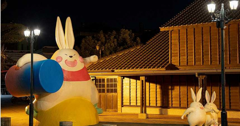 《永成放映中：戲兔之夢》作品可見胖胖兔夢想飛上宇宙，造型相當吸睛。（圖／台南市政府提供）