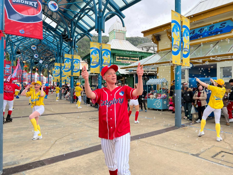 「HomeRun!青春全壘打遊行」。(圖/遠雄海洋公園提供)