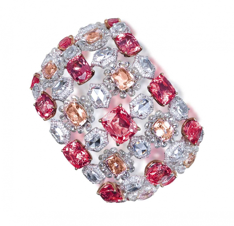 粉紅藍寶石配鑽石手鐲（圖／品牌提供）