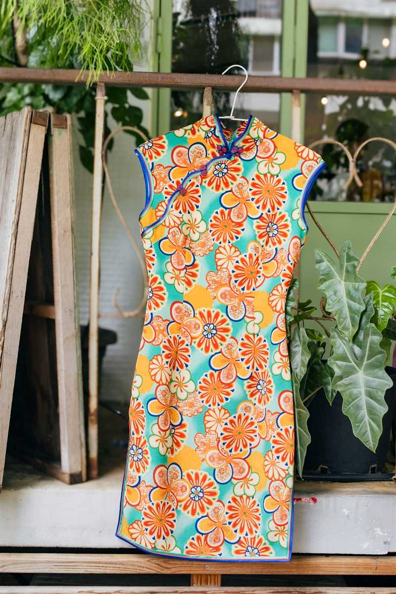 因為小時候看到外婆穿了一件很美的旗袍，夢露老師曾找師傅打造出她印象中的那件。（圖／楊澍攝）