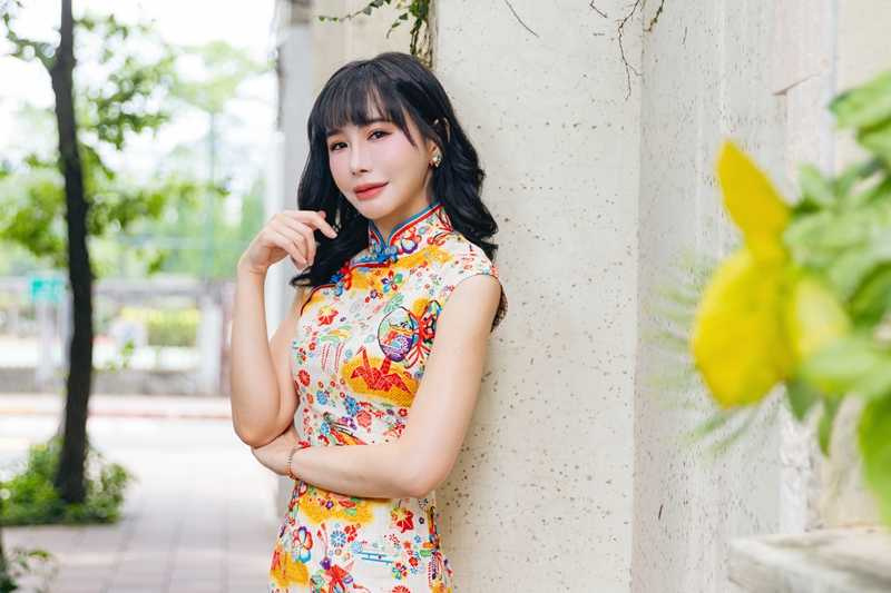 夢露老師希望未來除了教職工作之外，也能有多方發展的機會。（圖／楊澍攝）