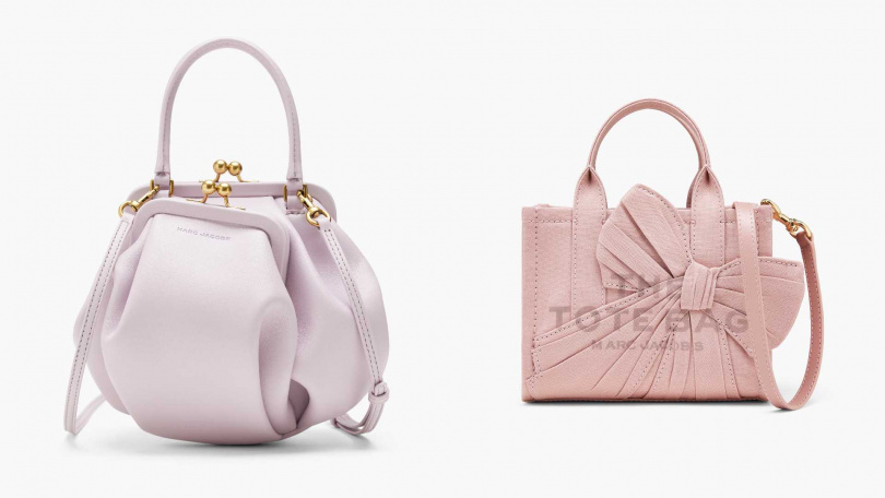 MARC JACOBS WAVE氣球手拿包／23,000元，TOTE蝴蝶結托特包／13,000元（圖／品牌提供）