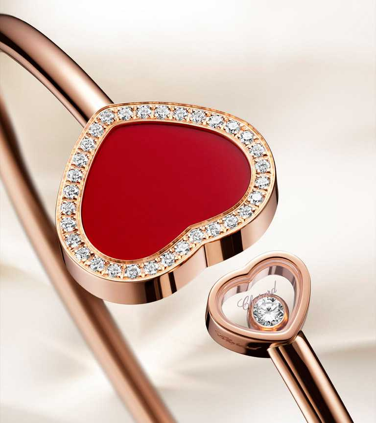 Chopard「Happy Hearts」系列珠寶，結合心型設計與滑動鑽石等兩項標誌性元素。（圖╱Chopard提供）
