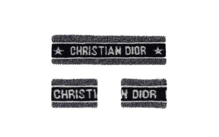 Christian Dior 海軍藍棉質頭帶與護腕／19,000元（圖／品牌提供）