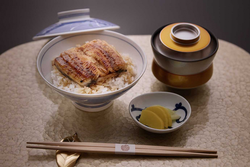 此次特別推出「鰻魚懷石」晚餐套餐，以懷石料理的精神出菜，可以品嘗到整套不同手法以鰻魚入菜的懷石精選。