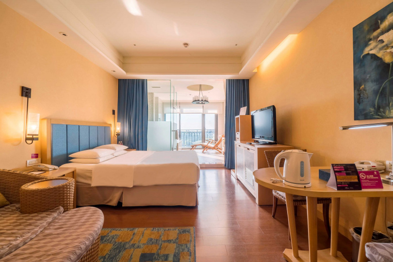 義大皇家酒店貼心規劃「經典1+1」住房優惠。