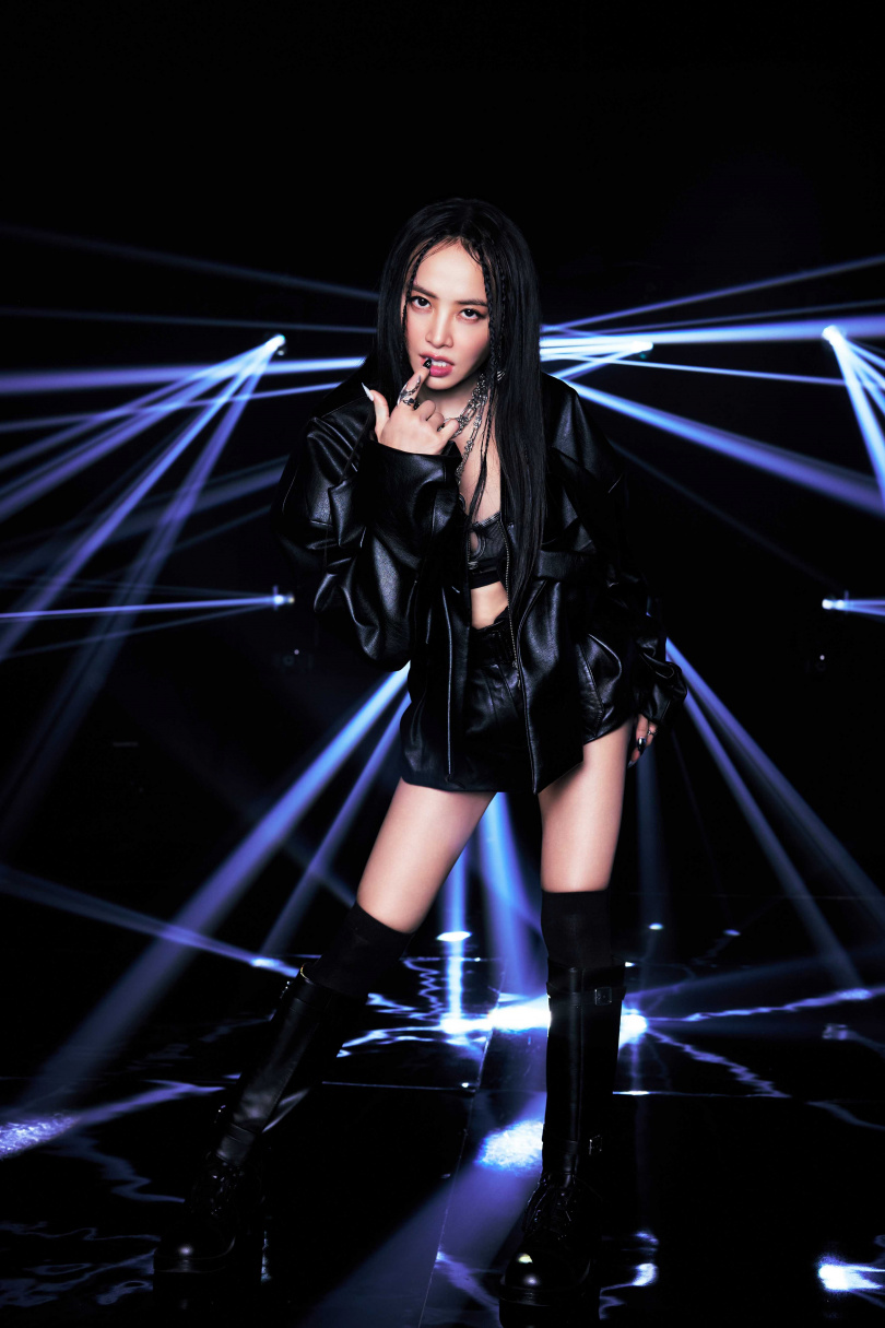 蔡依林以闇黑女王造型現身。（圖／索尼音樂提供）