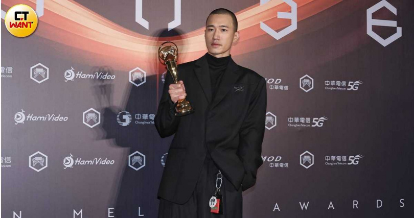 最佳新人獎則由臥室饒舌歌手someshiit山姆奪下。（圖／本刊攝影組）