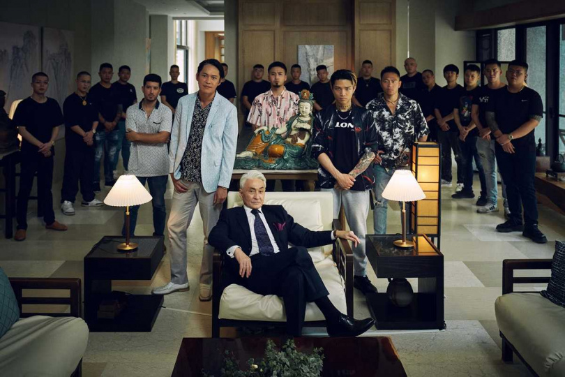 崔浩然在電影當中飾演南霸天「海董」虎視眈眈趁機併吞北部其他角頭的地盤。（圖／曼尼娛樂提供）