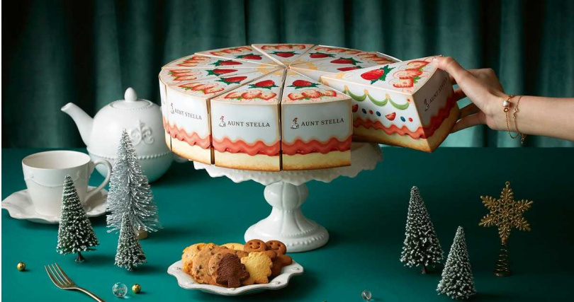 「莓好相聚蛋糕盒」結合日式聖誕傳統設計造型蛋糕盒。（220元）