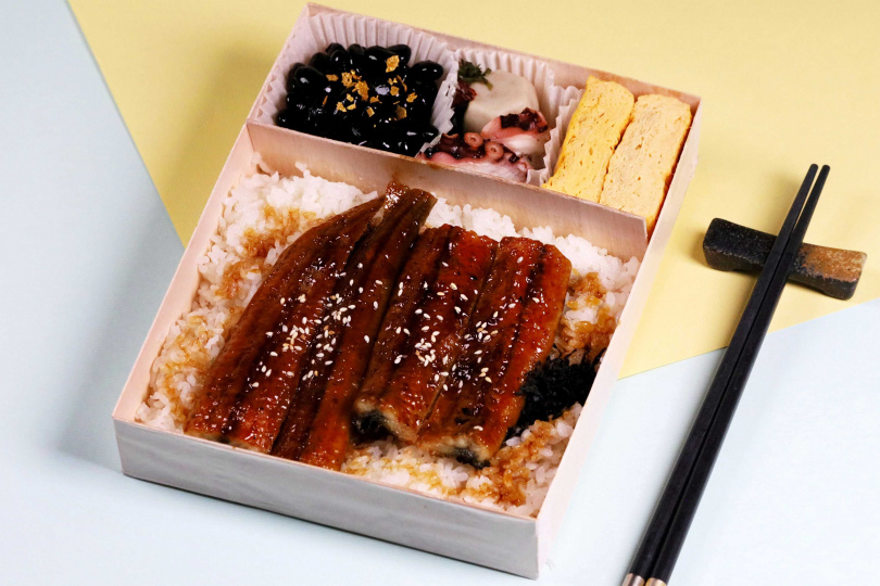 京樂日本料理餐廳推出土用丑日限定鰻魚便當,每日限量30份。(圖/高雄萬豪酒店提供)