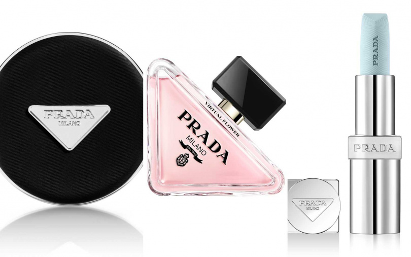 PRADA經典香氛彩妝明星組/8,000元 內含PRADA Paradoxe唯我莫測淡香精-幻花香境30ml+原生霧光尼龍氣墊粉餅12g+莫測藍經典潤唇膏正貨+PRADA顛覆綠托特包或唯我莫測淡香精7ml (二選一)。(圖/品牌提供)