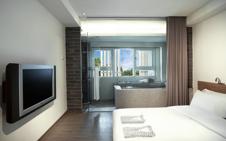 入住溫泉飯店享23小時睡飽住滿，加贈自助早餐再送舒眠枕！