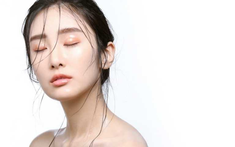 不想變成無眉道人、底妝持久 六大妝容工具先買起來!