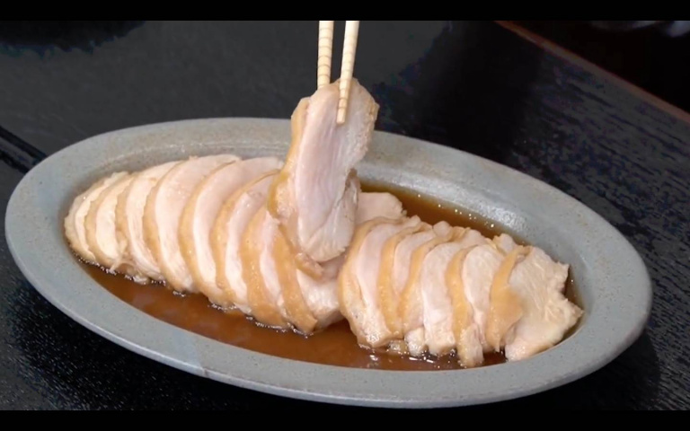 只用微波爐就能完成!日本料理研究家分享 相當美味軟嫩的「雞叉燒」食譜