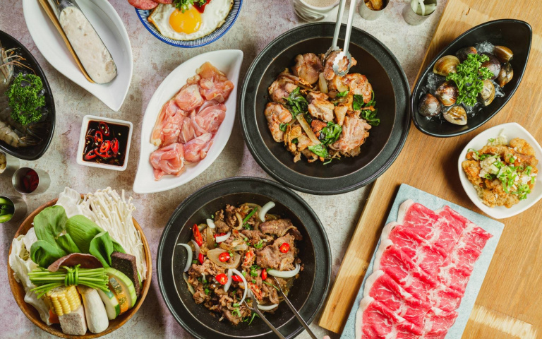 拍照打卡送肉盤！4/24~5/14帶媽媽消費打卡就送肉盤，人數越多送越多