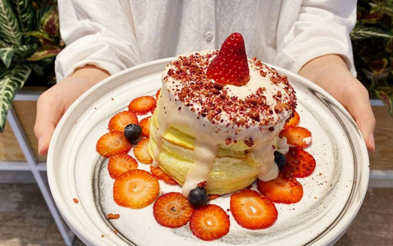 台中IG人氣店「成真咖啡」前進板橋　獨家草莓舒芙蕾、草莓可可必吃