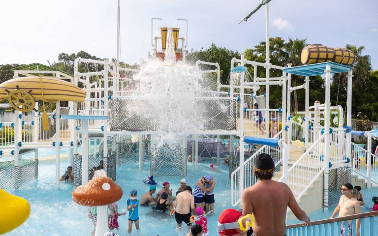 六福水樂園超Cool價只要399！6度C「冰凍滑道」、「海神飛艇」超刺激！