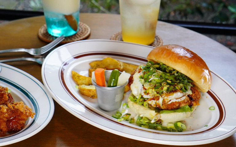 和洋食名店推爆量「青蔥堡」挑戰消費者　9月將拓點進駐新店裕隆城