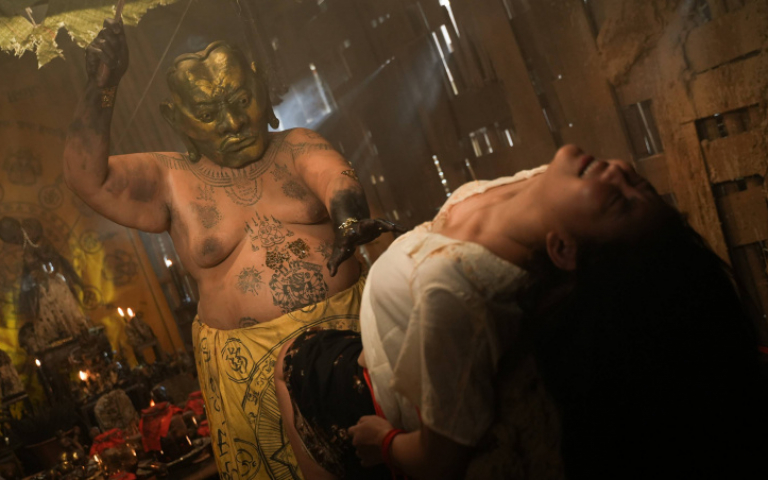 《邪降：覺醒》片場唸真實咒語「招來好兄弟」！演員警告：千萬別學著唸