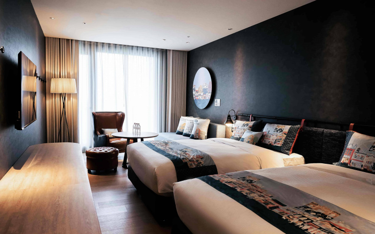 入住送抱枕！晶華旗下設計型旅店打造「府城漫遊」主題房，加碼贈台南美術館門票！