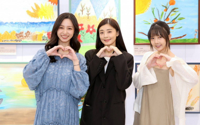 夏如芝陪伴失智長者作畫 勾勒美好記憶