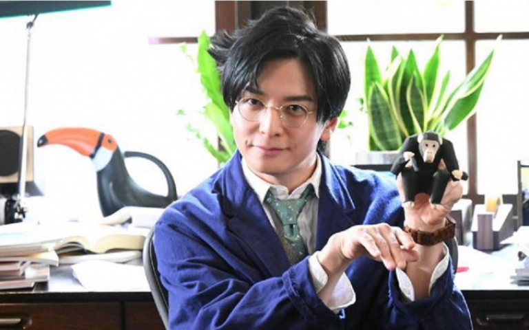 生田斗真變怪咖教授！　搭上白石萌歌自嘲年齡差