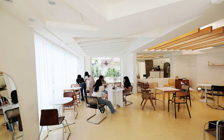 不只是餐廳3/韓風服飾店 咖啡香四溢