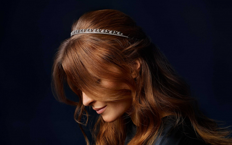 既是頭飾又是胸針！Chaumet推出新款冠冕 用五百年精湛技藝寫下永恆瞬間