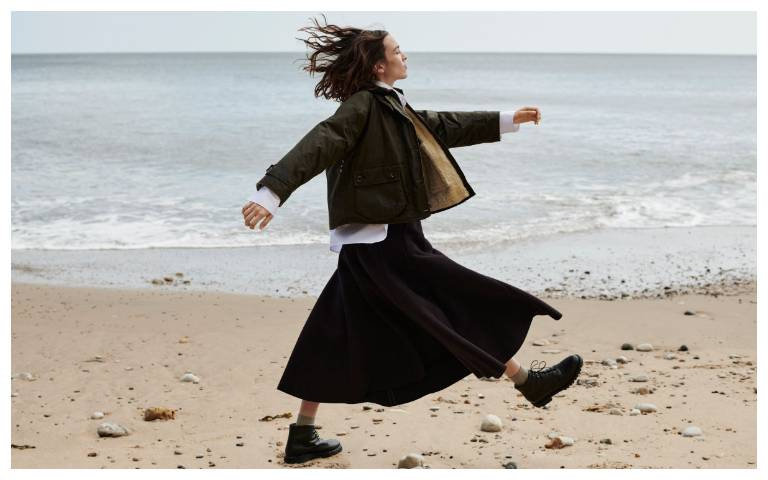 快收藏！亞歷姍鍾親自演繹與Barbour7度暨最終次聯名　把經典融入生活的設計酷又百搭