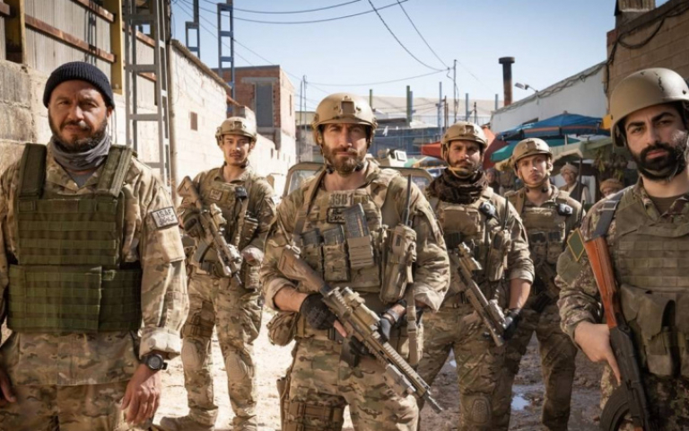 改編自美國撤軍阿富汗真實事件　《絕地營救》傑克葛倫霍陷戰地絕境