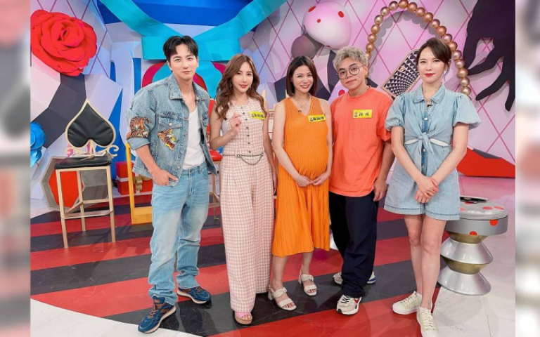 小煜拿紅包被設局「驚見浴袍裡面都沒穿」　前主播試鏡遭性騷「被抓屁股」