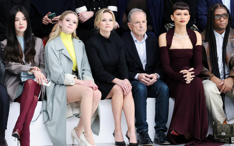FENDI 2024春夏高訂服大秀找來全球女星助陣！Zendaya、宋慧喬、TWICE Mina、瑞絲·薇斯朋....現場真的是眾星雲集！