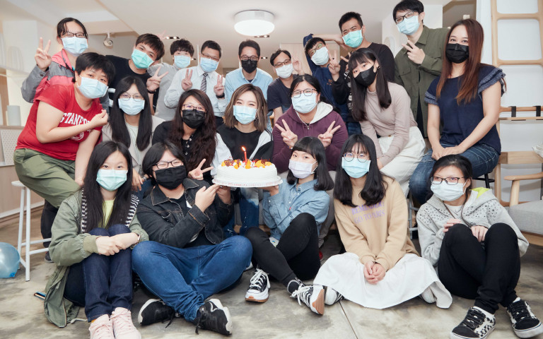 閻奕格生日男友給驚喜 相約共度浪漫夜晚