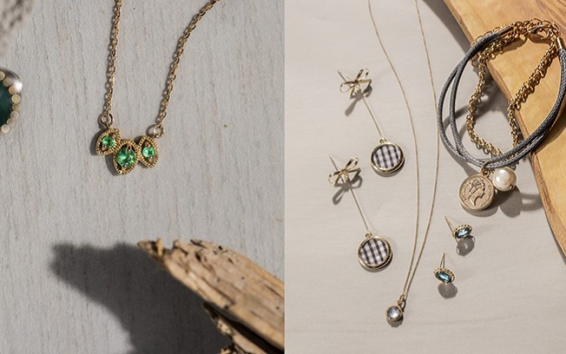 秋冬飾品色彩哲學！想變得更時髦光戴金、銀飾品是不夠的！