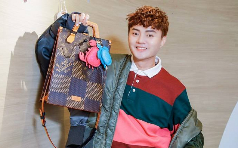 許富凱因王彩樺添購「稀有動物」　主持釀職災：覺得好痛苦