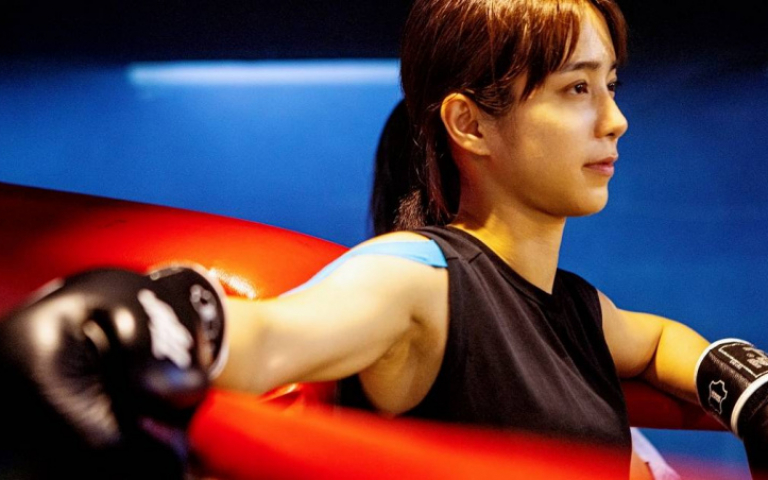 温貞菱增肌2.5kg狠操成體保生　《倒數回擊》攜丁寧當拳擊手登桃影開幕片