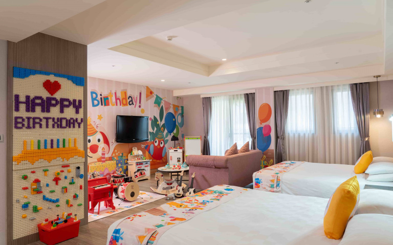 義大天悅飯店旅展推出狂優惠！五款優惠餐券、住宿券，家庭房一晚只要XX元！