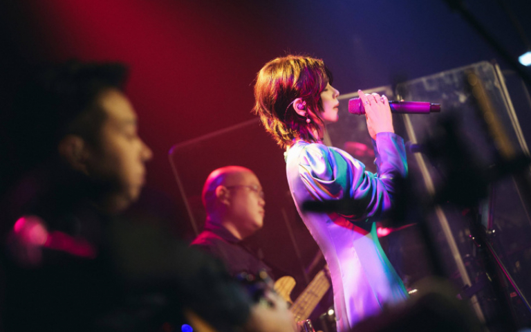 徐若瑄寵粉「潛水」兩個月　歷經喉嚨手術：千萬不要放棄自己