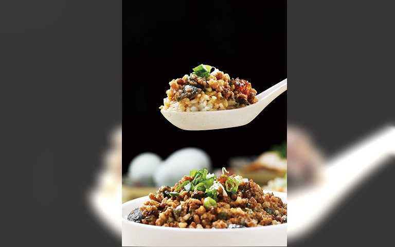 【花式滷肉飯7】旭家私廚 皮蛋肉醬層次豐盈