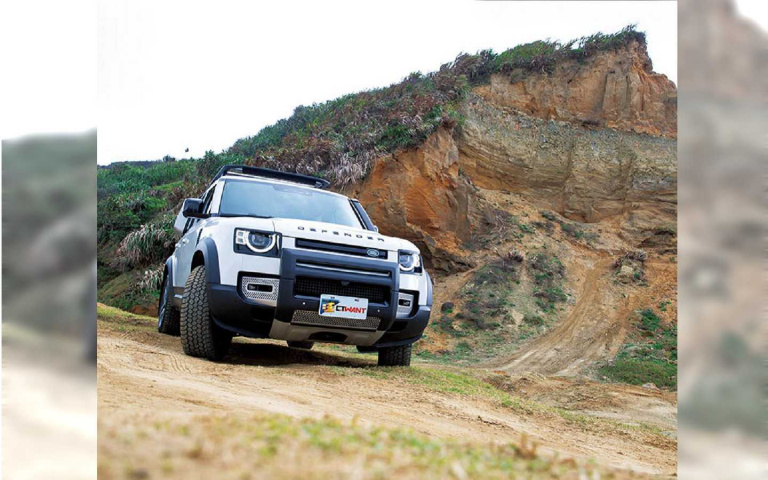 飆上路/Land Rover New Defender P300 HSE 經典越野王者再進化