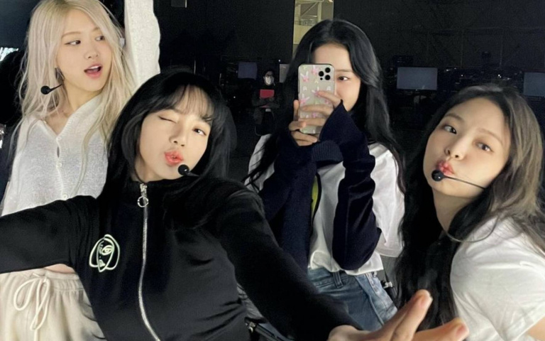 BLACKPINK豪砸大錢買Apple耳罩式耳機 工作人員一人一副超暖心