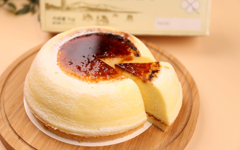 日本火紅「天空乳酪」來台啦！多層次的綿密口感，吃起來就像冰淇淋！