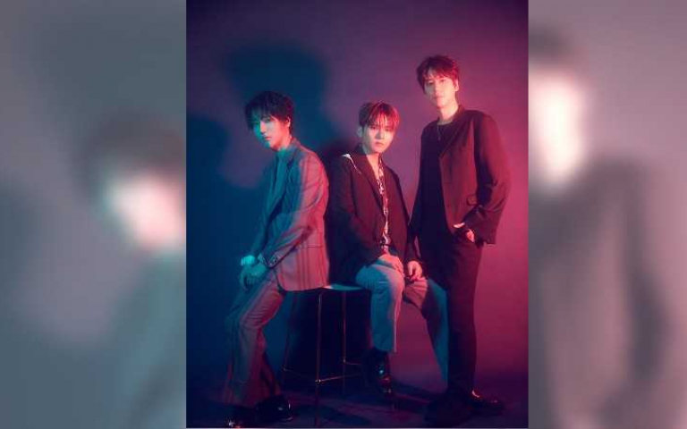 SJ-K.R.Y.成軍14年首發實體專輯 銀赫秀三人嫩照釣出孝淵、周覓回應