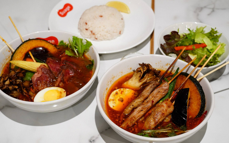 天冷吃咖哩暖身　香麻湯頭、廣島牡蠣季節限定開吃　台中品牌北上主打自選咖哩菜單