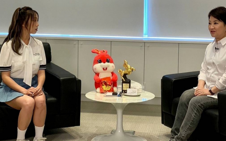 盧秀燕太會演！梁舒涵驚豔打滿分　許願報名金鐘新人獎