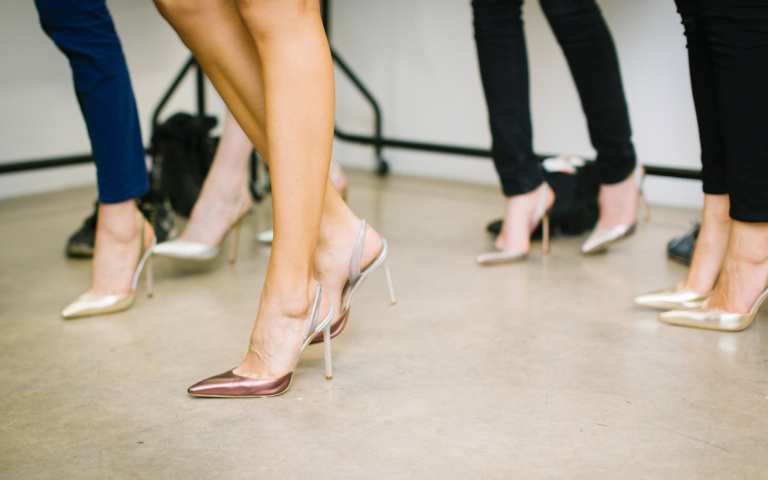 比原本的功能更實用！加了「防震墊」穿高跟鞋也不怕腳痛